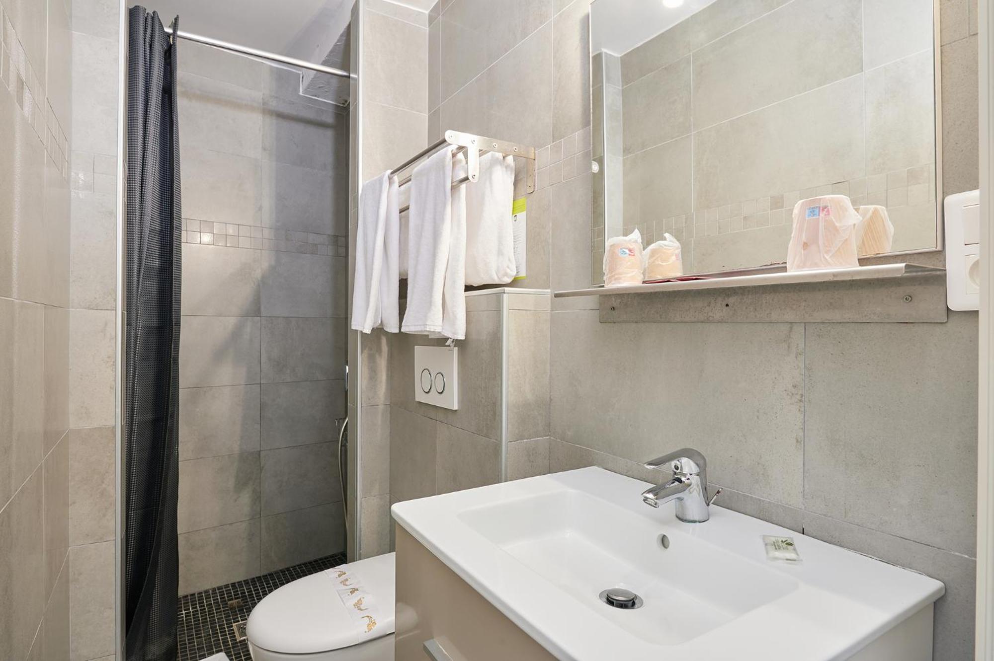 Hotel Triton Collioure Exterior photo